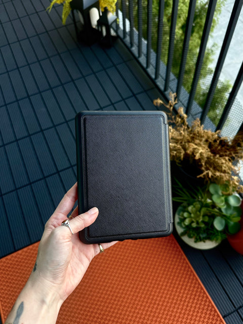 growth isn't gentle - kindle case