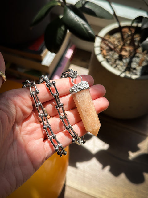 "sunny" necklace