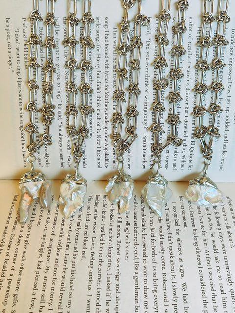 "blister pearl shell" necklaces