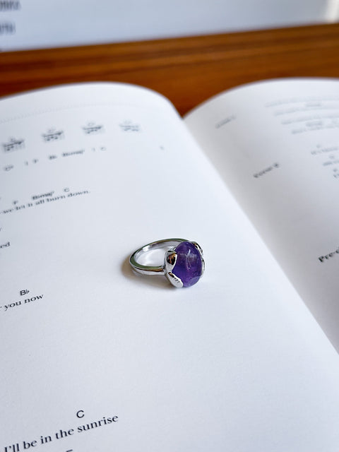 amethyst ring (size 5.5)