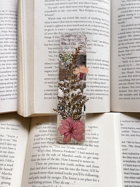 "fall is coming" - collage bookmark